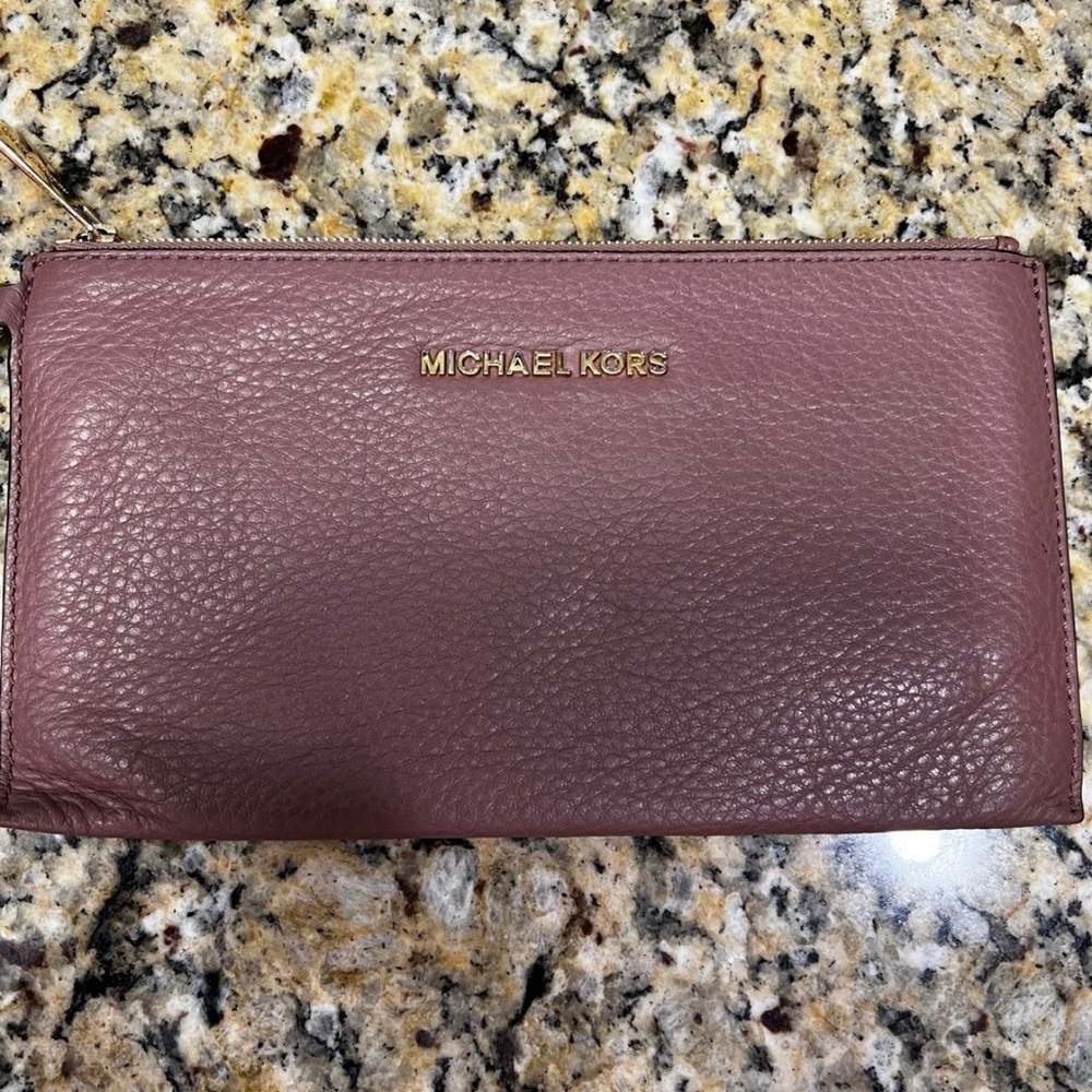 Michael Kors purple mauve wristlet